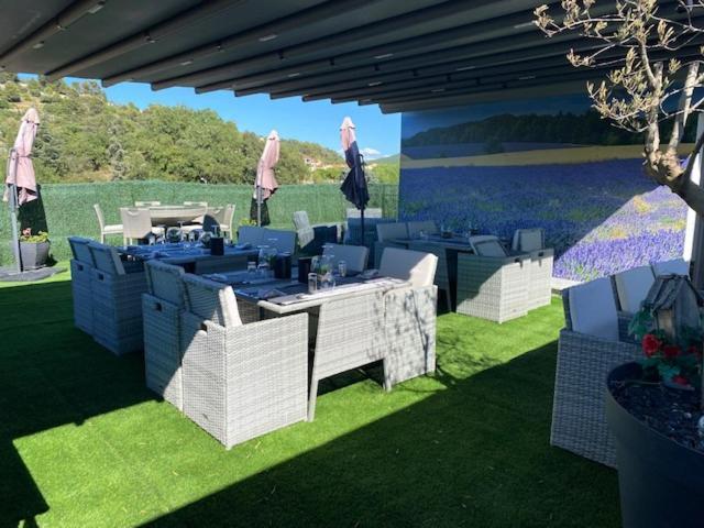 Luberon L'Hotel أبْتْ المظهر الخارجي الصورة