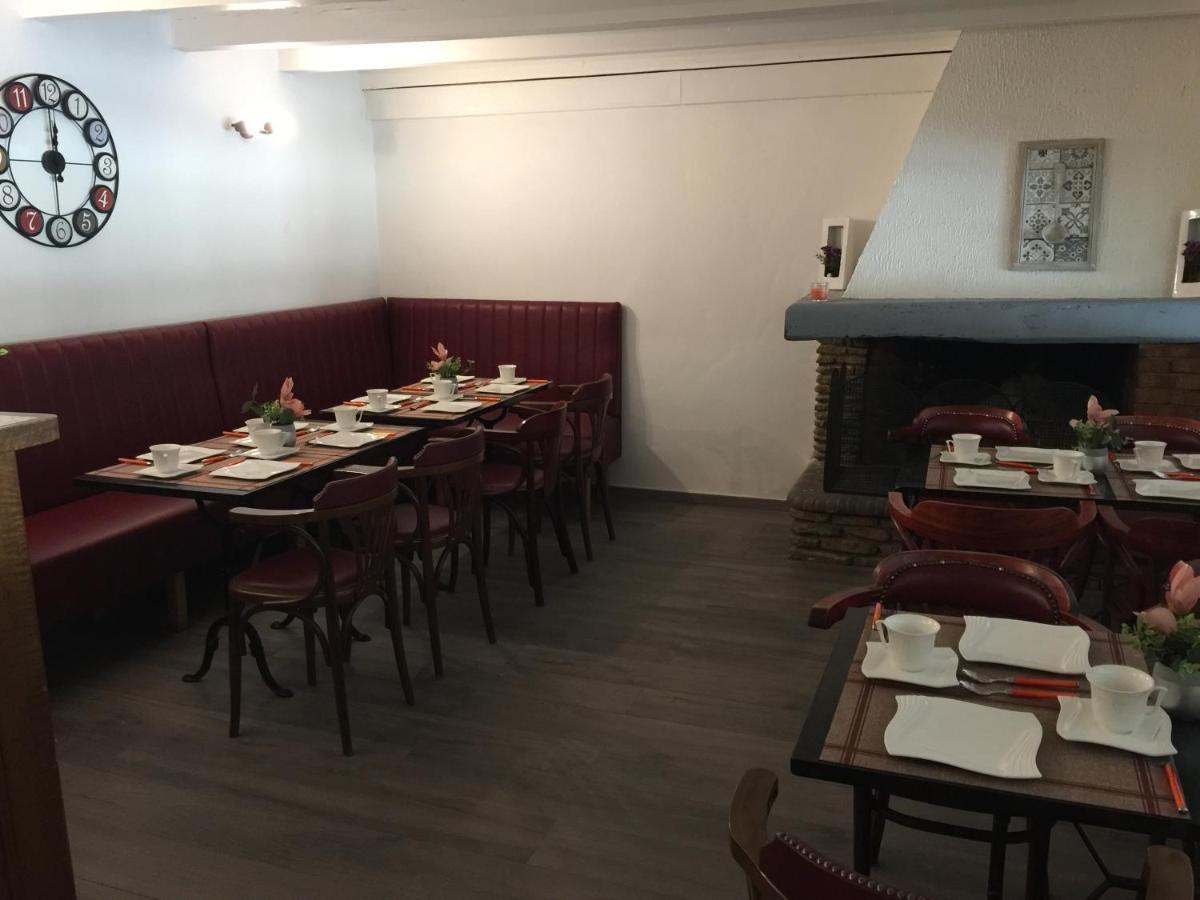 Luberon L'Hotel أبْتْ المظهر الخارجي الصورة